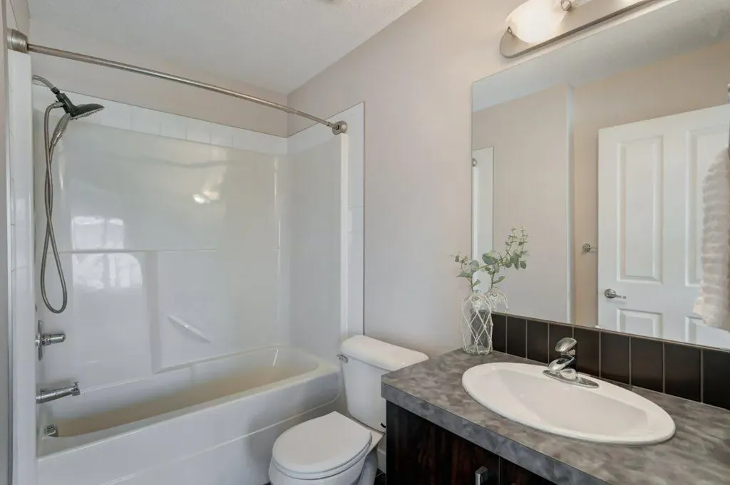 95 Aspen Hills Drive SW Calgary AB T3H 0P8