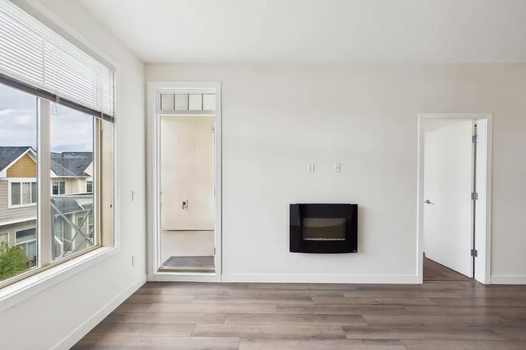 28 Auburn Bay Link SE Calgary AB T3M1Z7