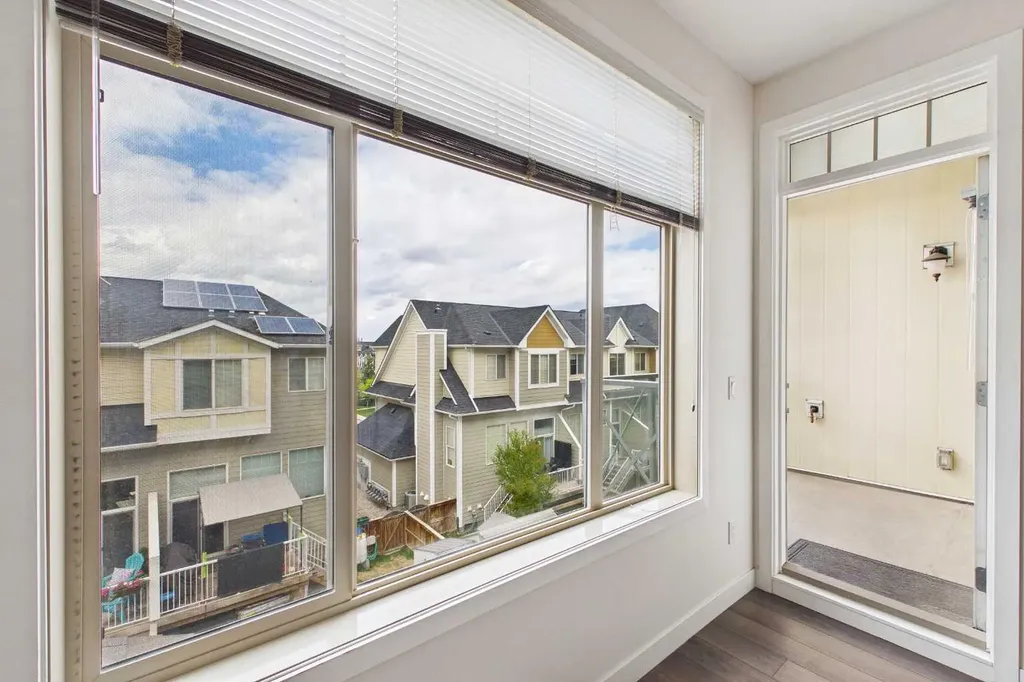28 Auburn Bay Link SE Calgary AB T3M1Z7