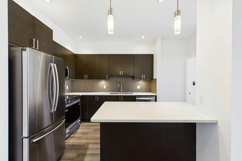 28 Auburn Bay Link SE Calgary AB T3M1Z7