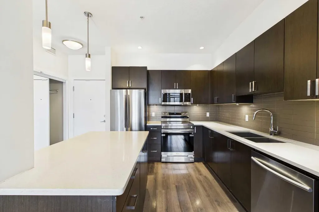 28 Auburn Bay Link SE Calgary AB T3M1Z7