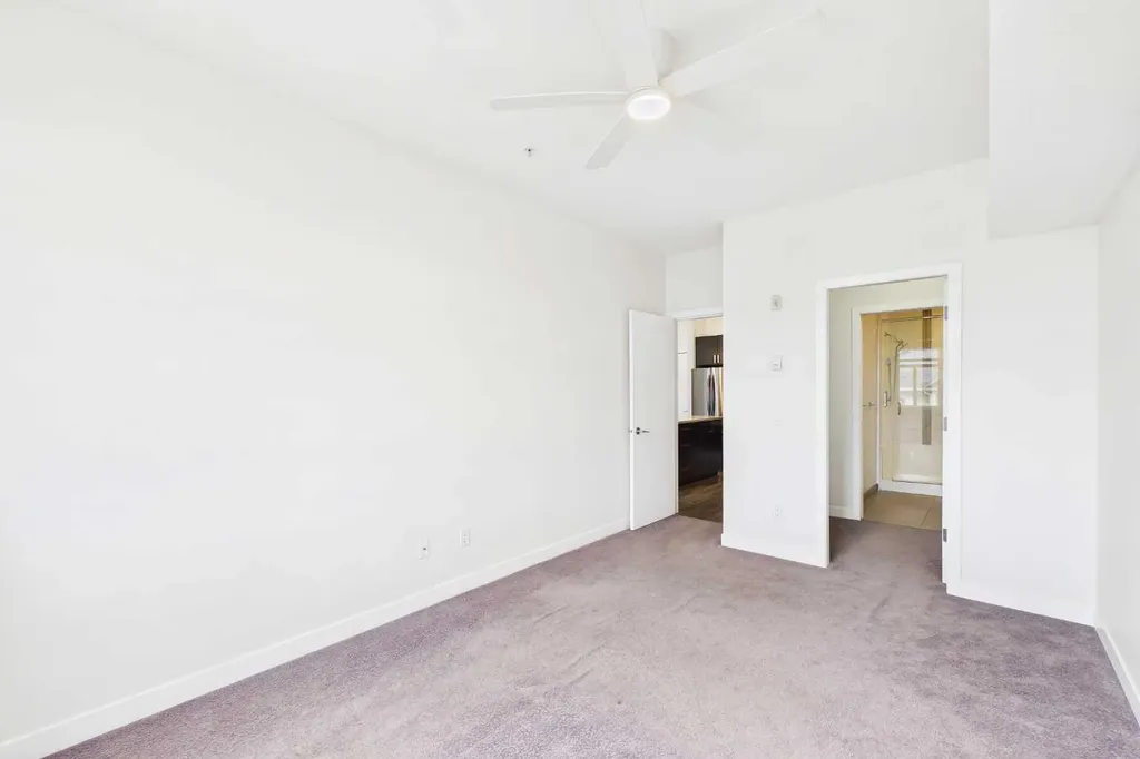 28 Auburn Bay Link SE Calgary AB T3M1Z7