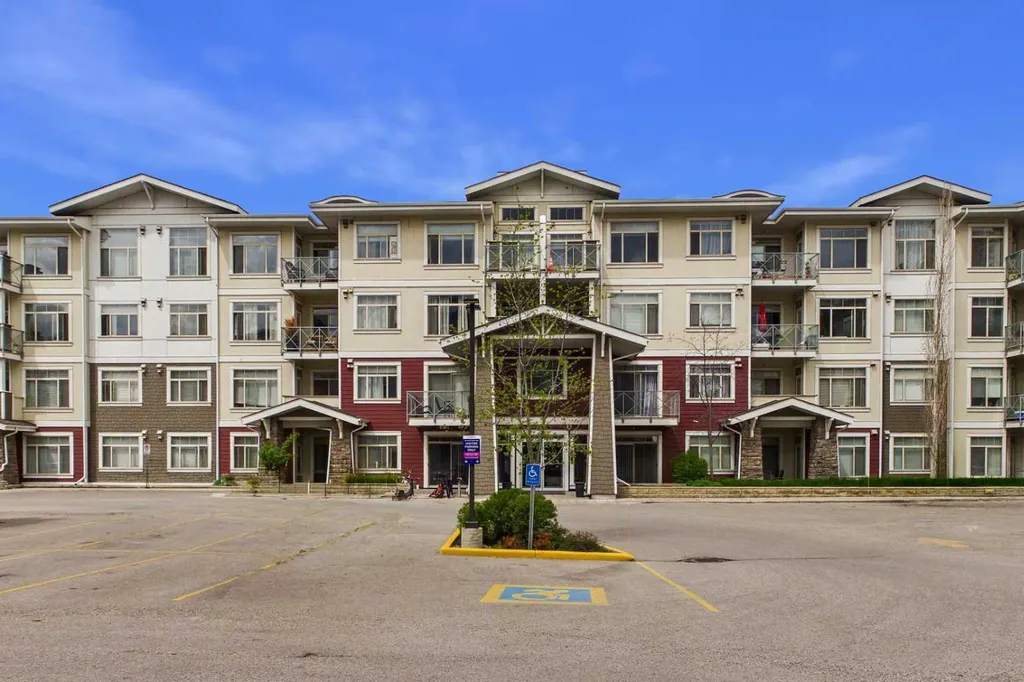 28 Auburn Bay Link SE Calgary AB T3M1Z7