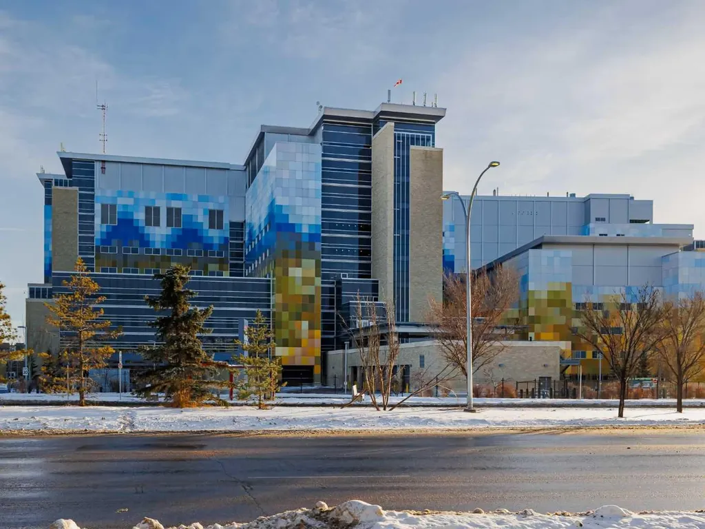 28 Auburn Bay Link SE Calgary AB T3M1Z7