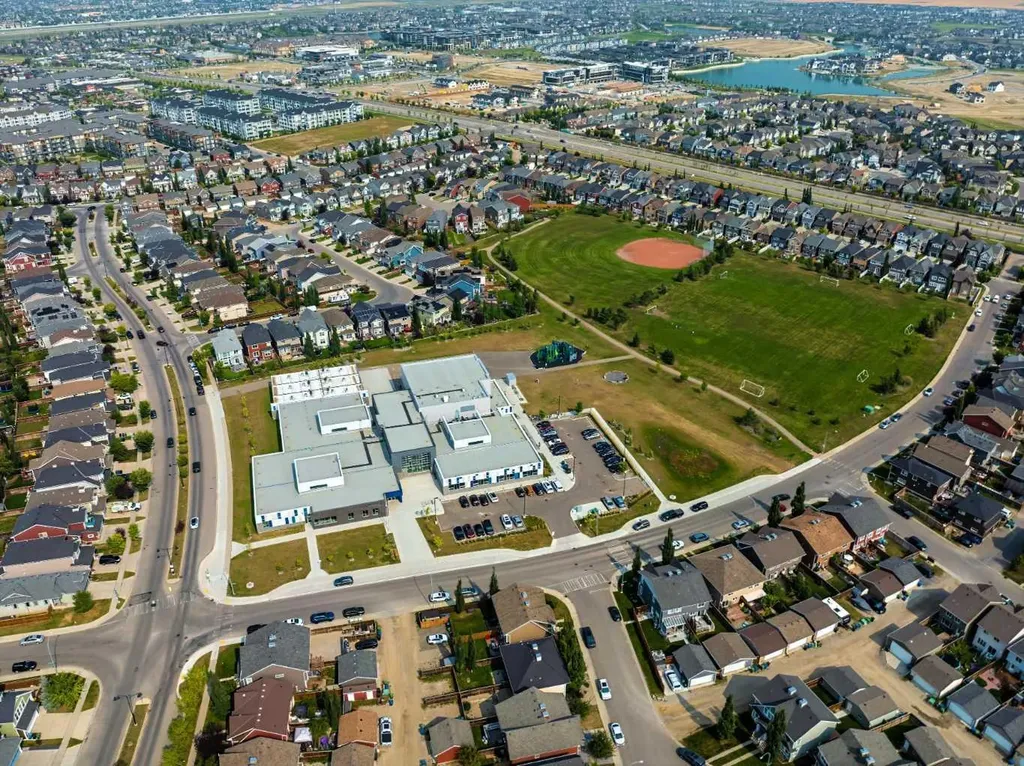 28 Auburn Bay Link SE Calgary AB T3M1Z7