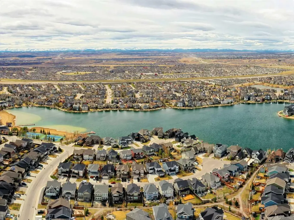 28 Auburn Bay Link SE Calgary AB T3M1Z7