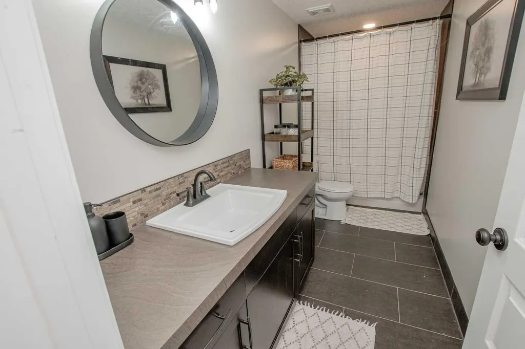 7614 112 Street Grande Prairie AB T8W 0B9
