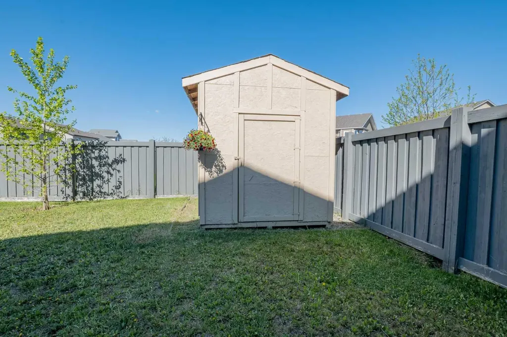 7614 112 Street Grande Prairie AB T8W 0B9