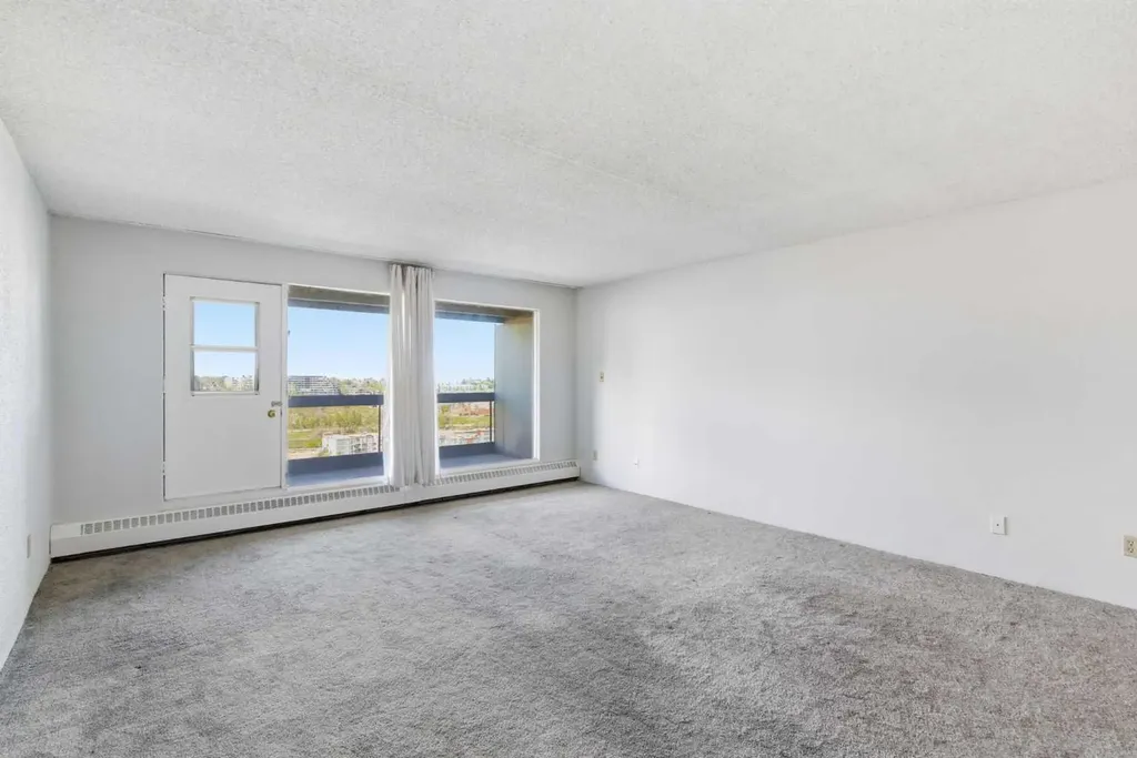 221 6 Avenue SE Calgary AB T2G 4Z9