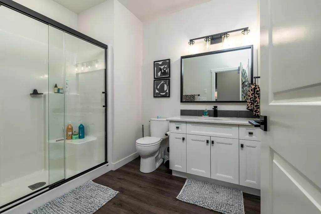 7302 37 Street Close Lloydminster AB T9V 3P7