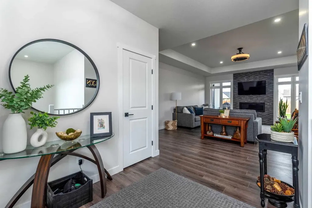 7302 37 Street Close Lloydminster AB T9V 3P7
