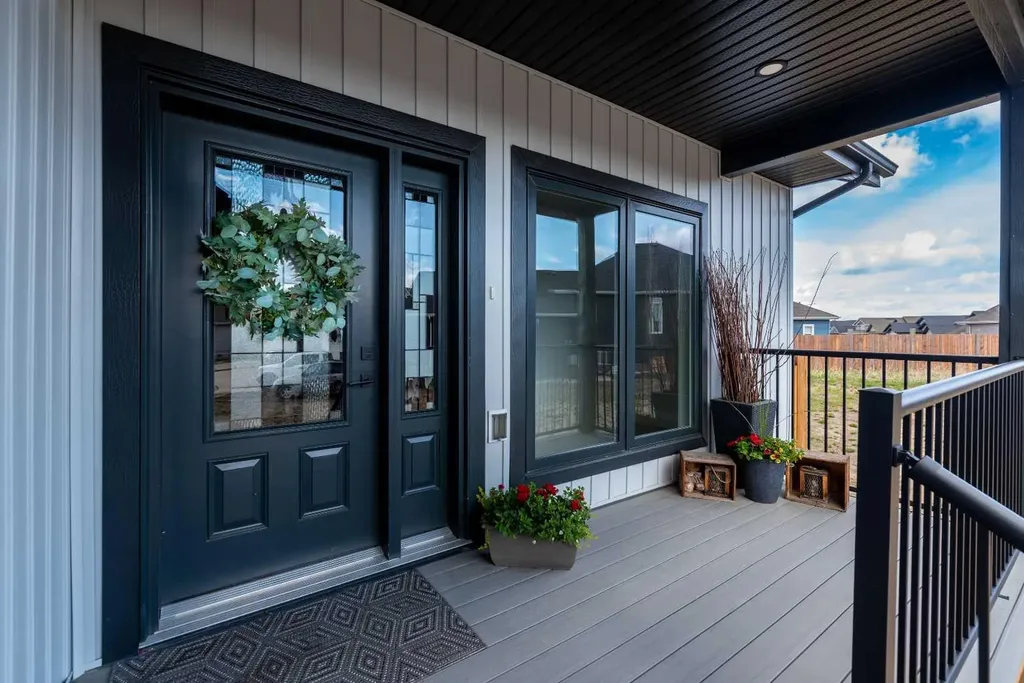 7302 37 Street Close Lloydminster AB T9V 3P7