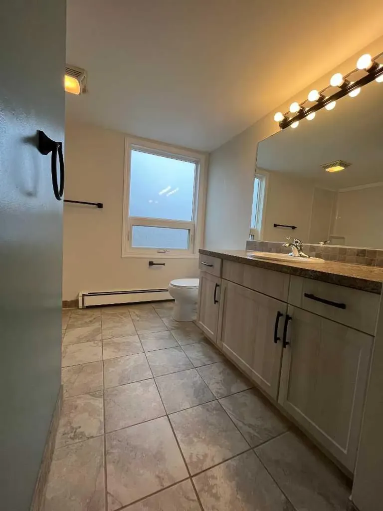 65 Temple Boulevard W Lethbridge AB T1K 5M2
