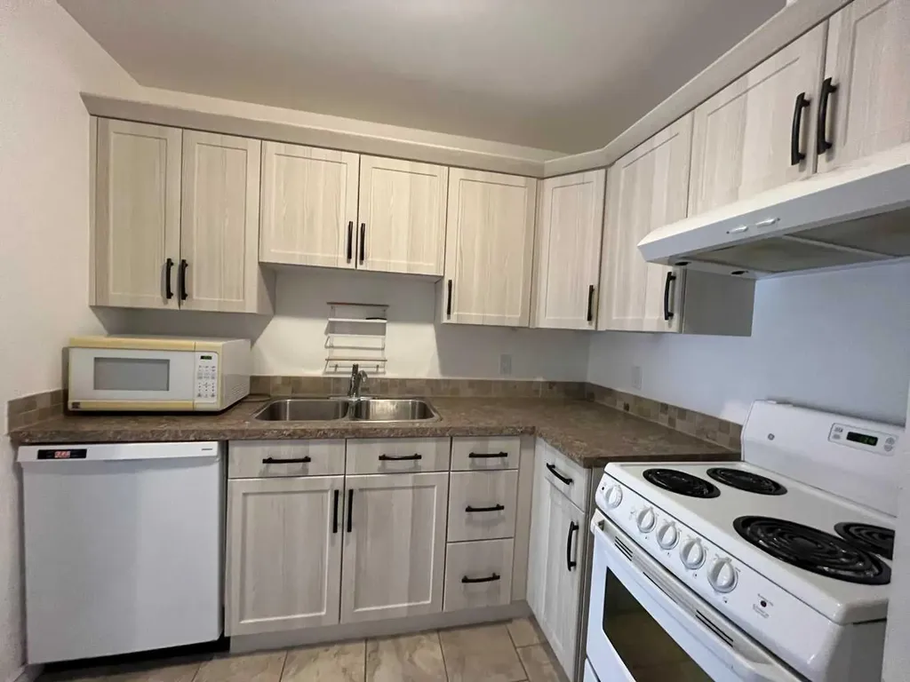 65 Temple Boulevard W Lethbridge AB T1K 5M2