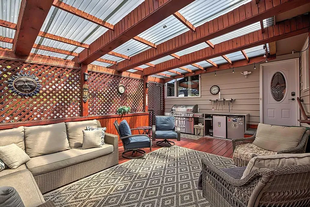 48 Deermont Way SE Calgary AB T2J 5P3