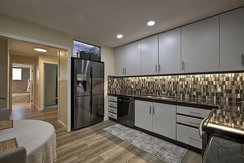 48 Deermont Way SE Calgary AB T2J 5P3