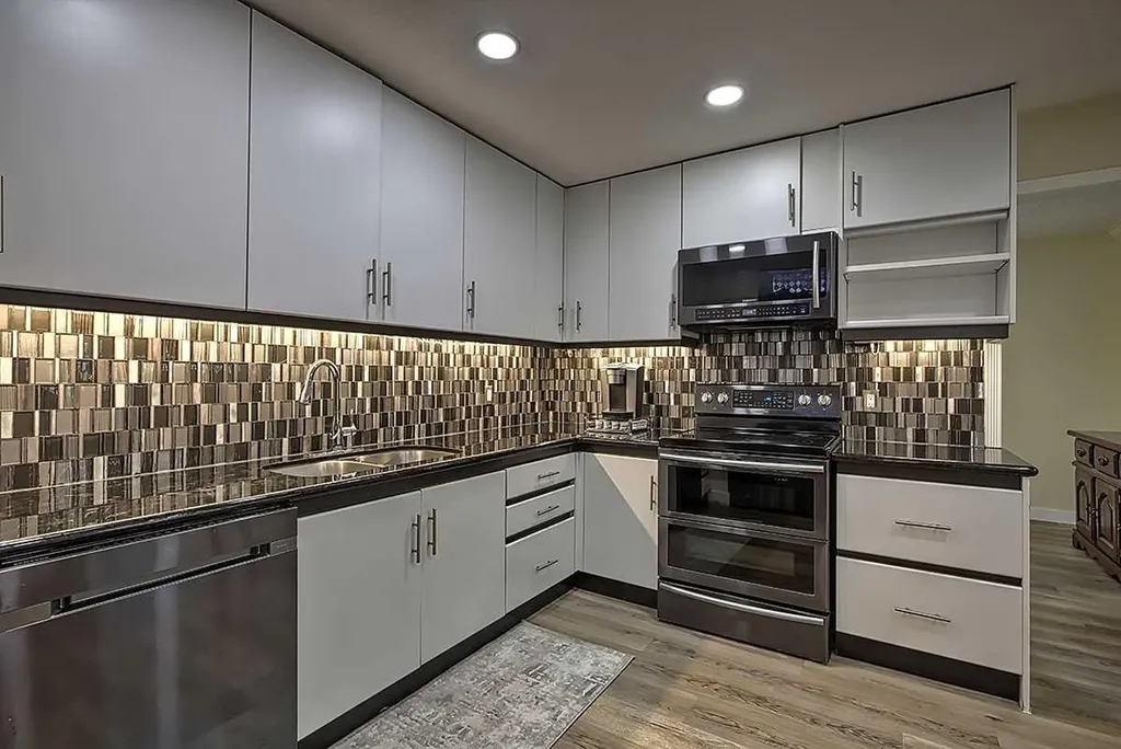 48 Deermont Way SE Calgary AB T2J 5P3