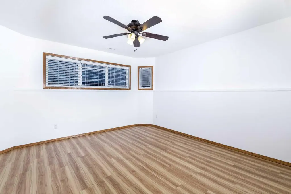 77 Briarwood Crescent Blackfalds AB T0M 0J0
