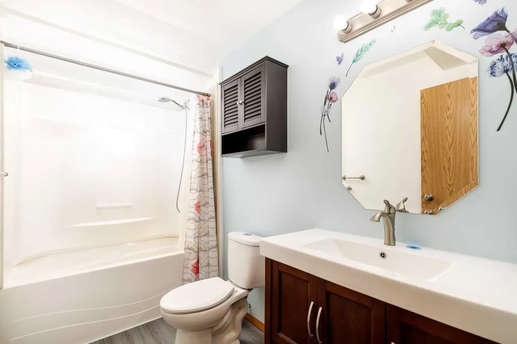 77 Briarwood Crescent Blackfalds AB T0M 0J0