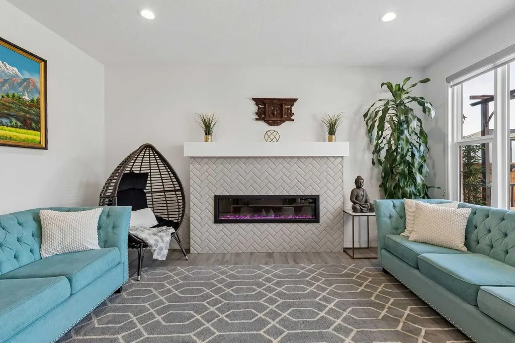 159 Belmont Terrace SW Calgary AB T2X 4X2