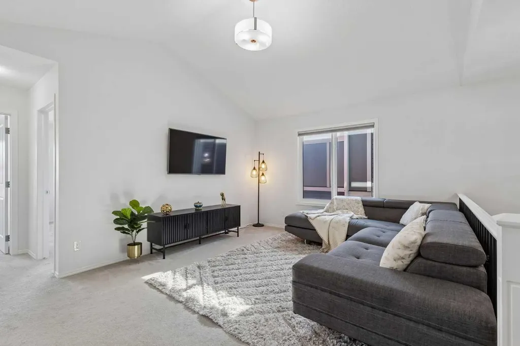 159 Belmont Terrace SW Calgary AB T2X 4X2