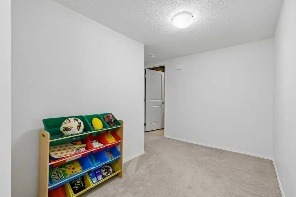 159 Belmont Terrace SW Calgary AB T2X 4X2