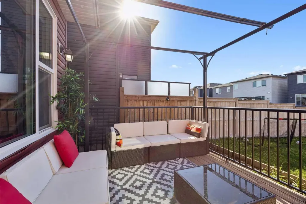159 Belmont Terrace SW Calgary AB T2X 4X2
