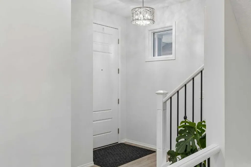 159 Belmont Terrace SW Calgary AB T2X 4X2