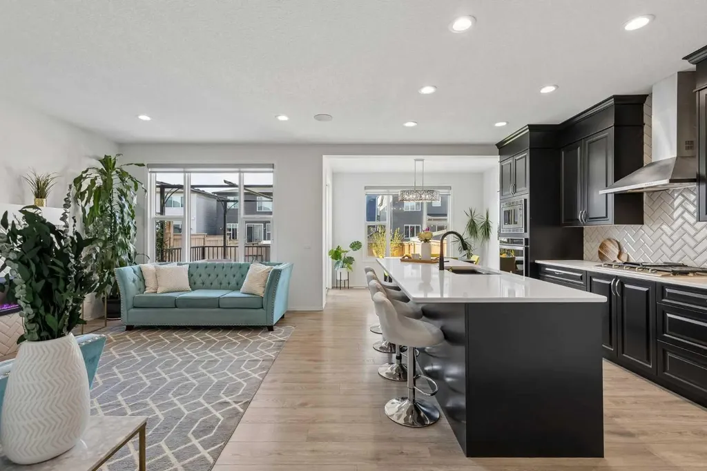 159 Belmont Terrace SW Calgary AB T2X 4X2