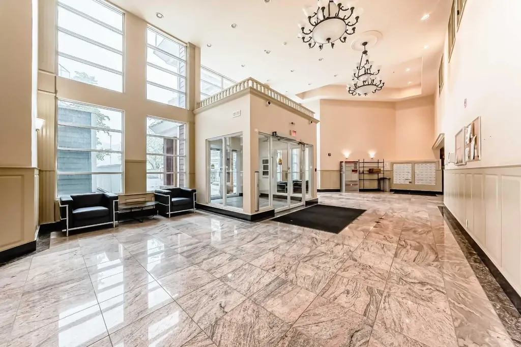 333 Riverfront Avenue SE Calgary AB T2G 5R1