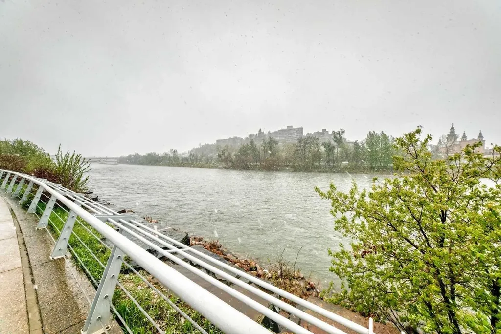 333 Riverfront Avenue SE Calgary AB T2G 5R1