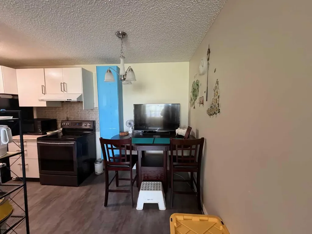 111 Charles Avenue Fort Mcmurray AB T9H 1R3