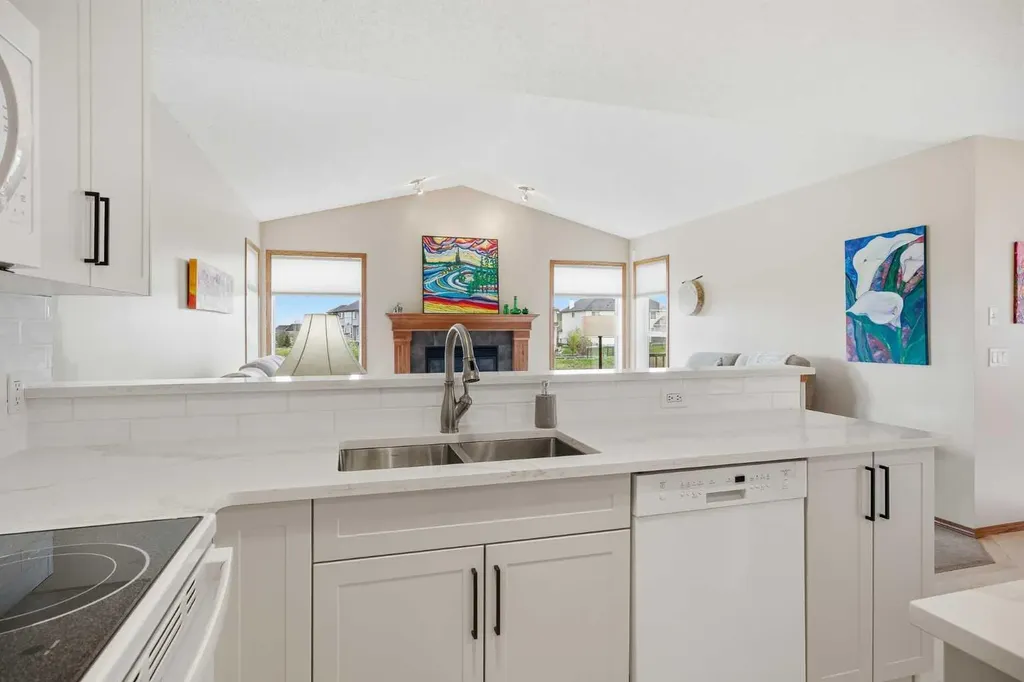 276 Kincora Heights NW Calgary AB T3R 1N6