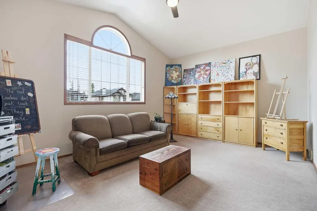 276 Kincora Heights NW Calgary AB T3R 1N6