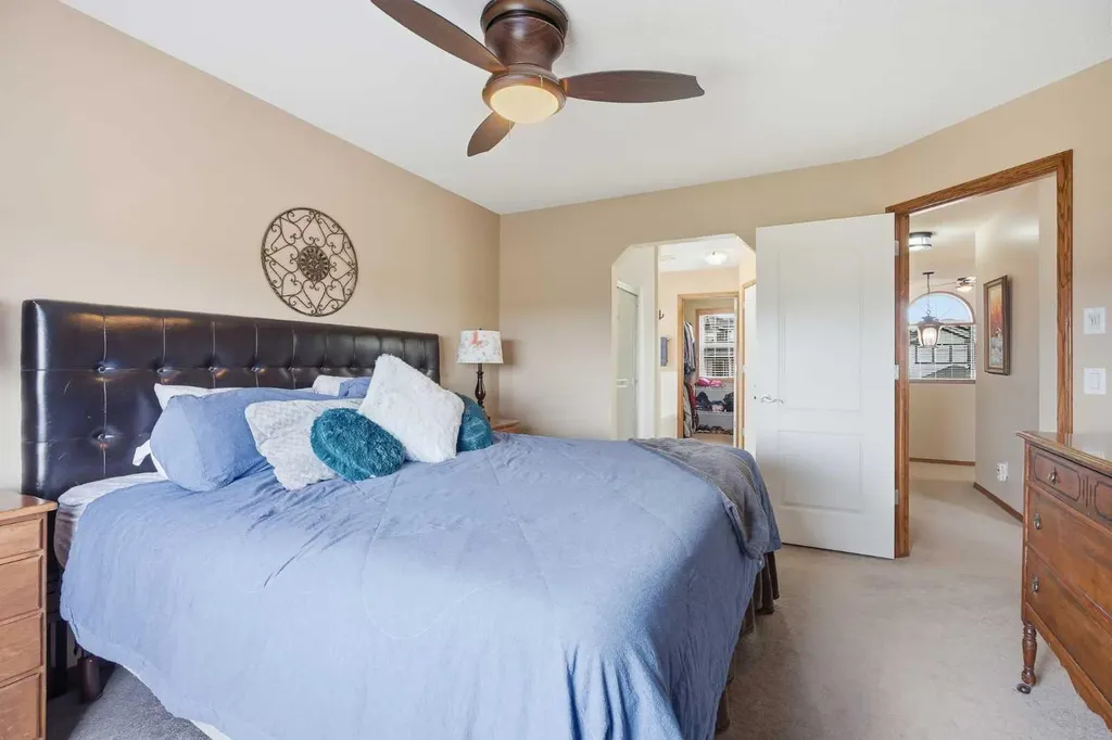 276 Kincora Heights NW Calgary AB T3R 1N6