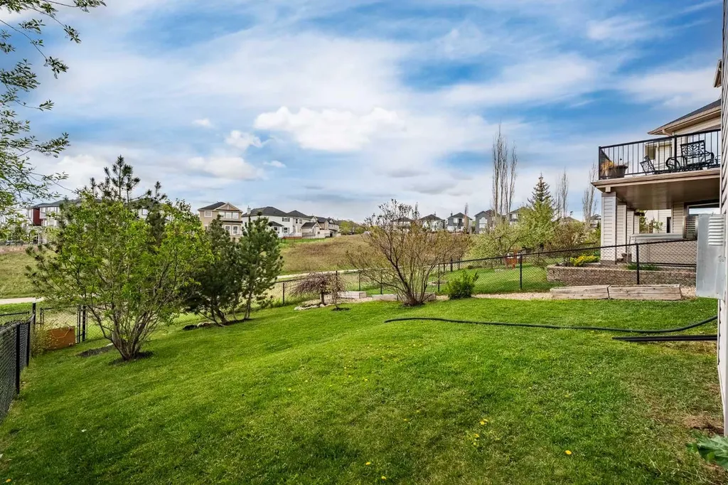 276 Kincora Heights NW Calgary AB T3R 1N6