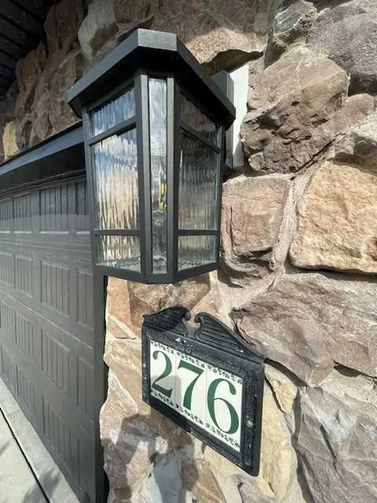 276 Kincora Heights NW Calgary AB T3R 1N6