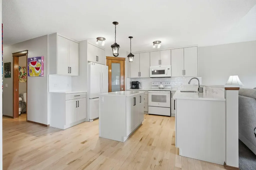 276 Kincora Heights NW Calgary AB T3R 1N6