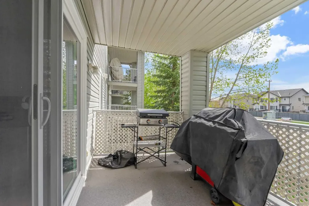 604 8 Street SW Airdrie AB T4B 2W4