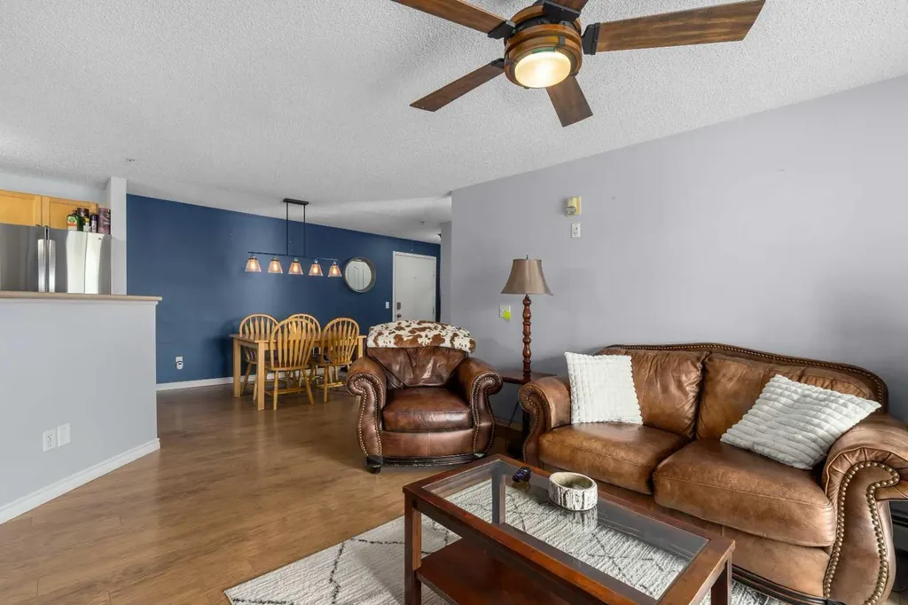 604 8 Street SW Airdrie AB T4B 2W4