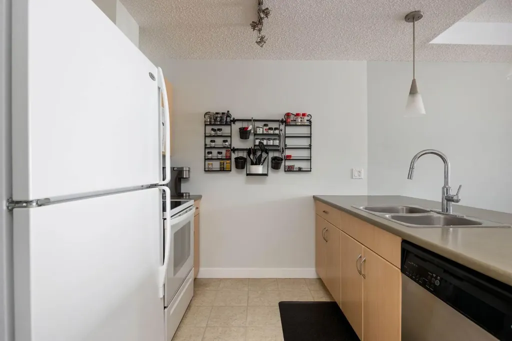 136C Sandpiper Road Fort Mcmurray AB T9K 0J7