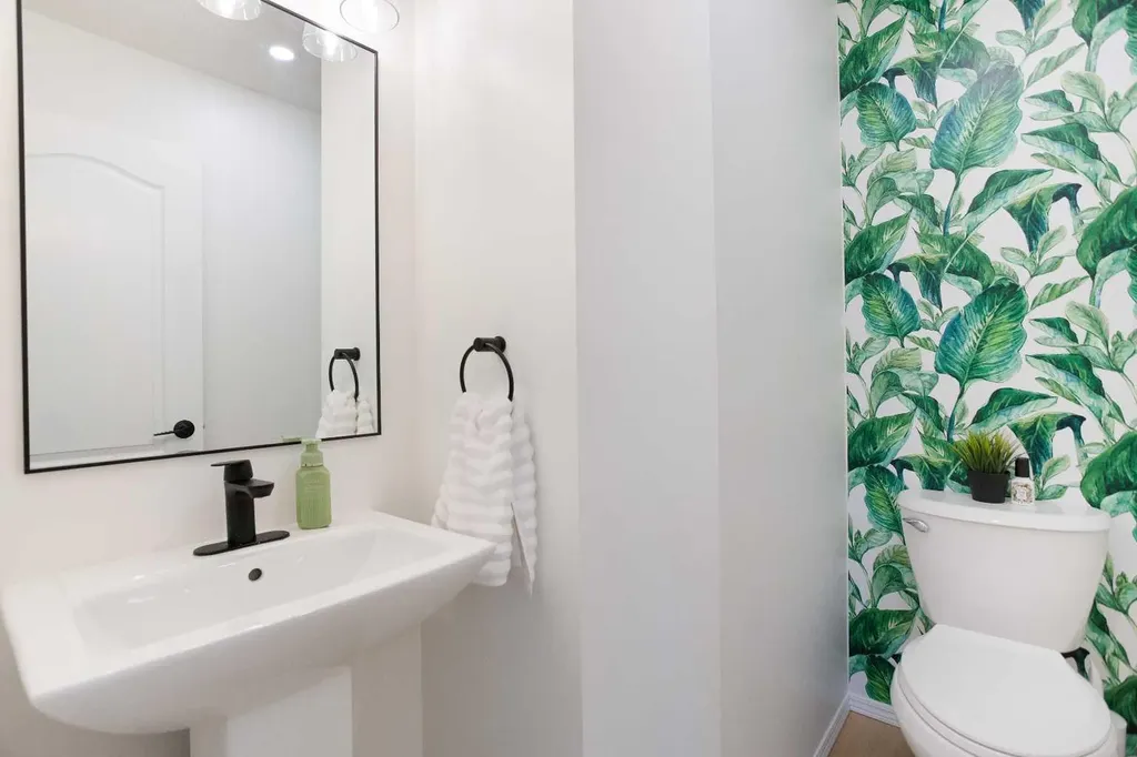 530 Chaparral Drive SE Calgary AB T2X 3W2