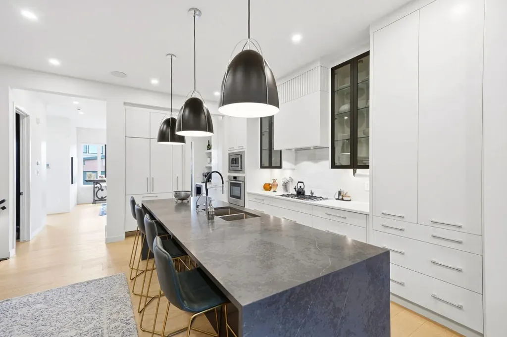 1308 Colgrove Avenue NE Calgary AB T2E 5C4