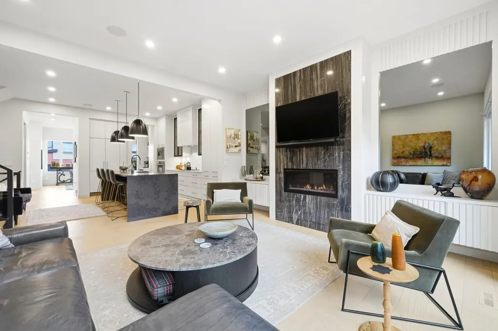 1308 Colgrove Avenue NE Calgary AB T2E 5C4
