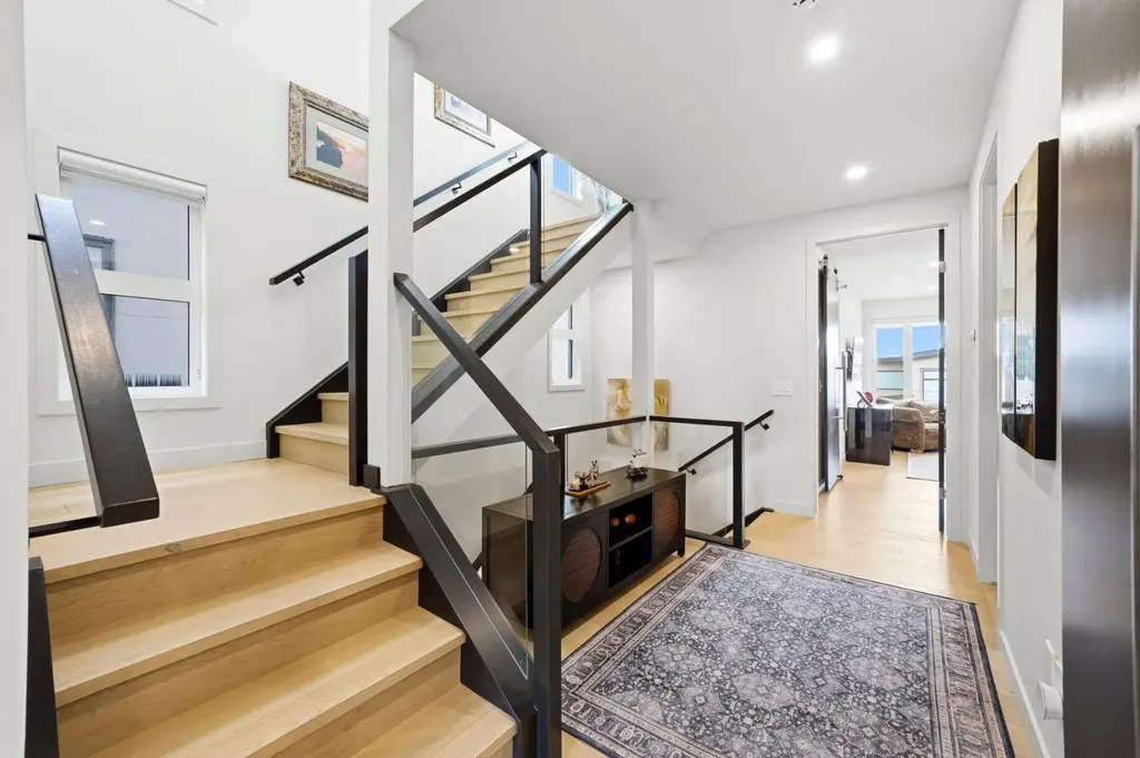 1308 Colgrove Avenue NE Calgary AB T2E 5C4