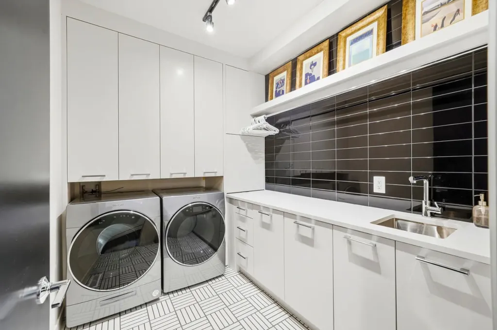 1308 Colgrove Avenue NE Calgary AB T2E 5C4