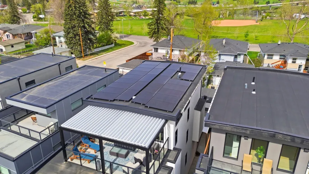 1308 Colgrove Avenue NE Calgary AB T2E 5C4