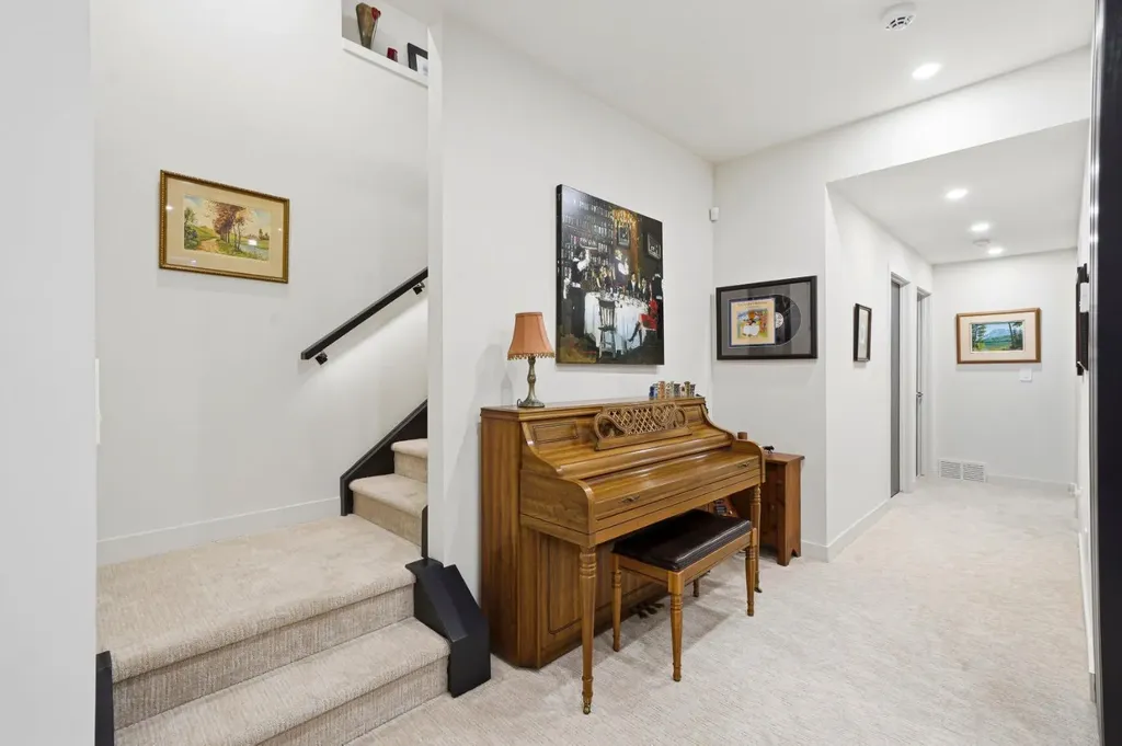 1308 Colgrove Avenue NE Calgary AB T2E 5C4