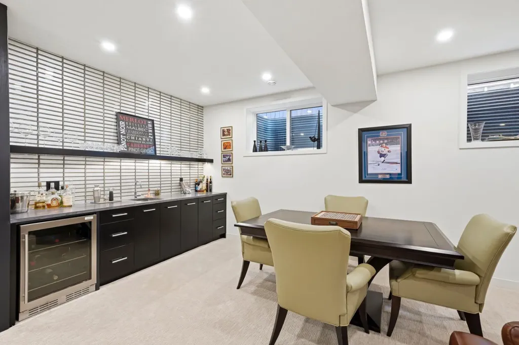 1308 Colgrove Avenue NE Calgary AB T2E 5C4