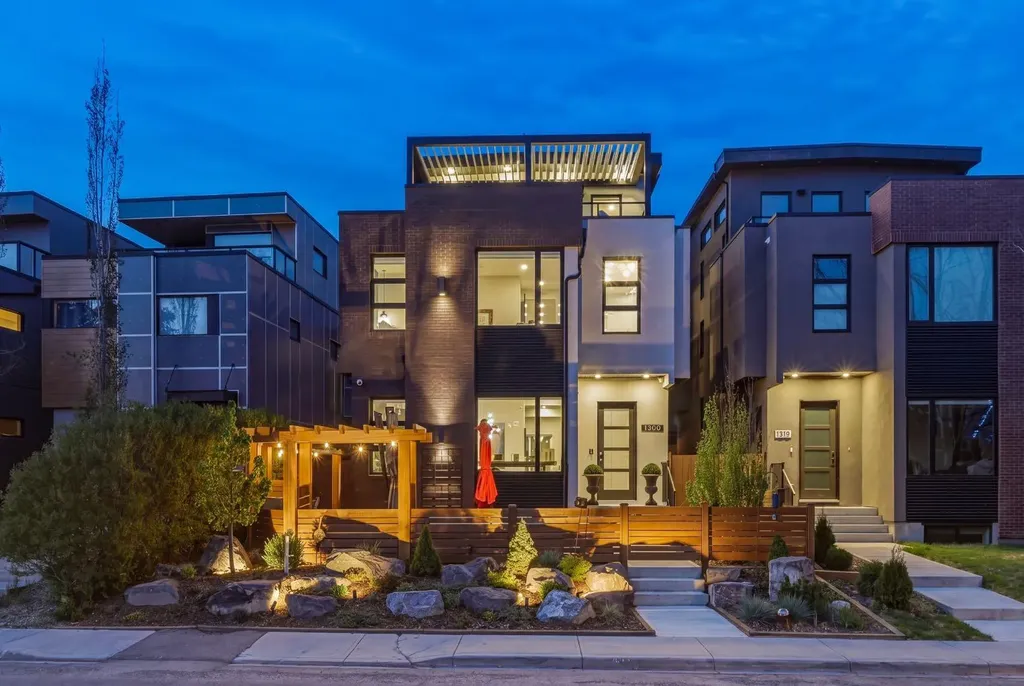 1308 Colgrove Avenue NE Calgary AB T2E 5C4